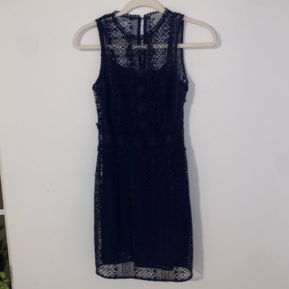 sleeveless navy blue lace cocktail dress H&M size 2